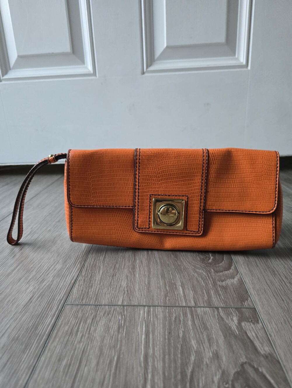 Banana Republic Orange Lizard Embossed Leather Clutch Wristlet Gold Turn Lock
